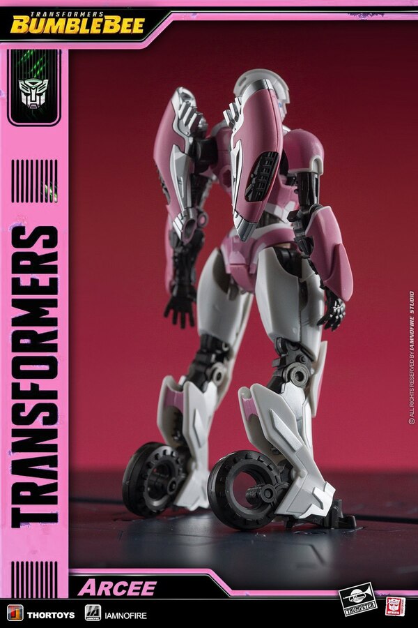 Trumpeter Transformers SK 04 Arcee Toy Photography Images By IAMNOFIRE  (9 of 18)